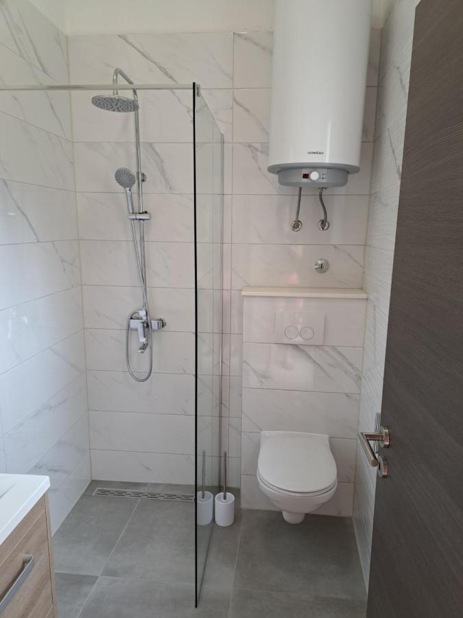 Apartman Polegubic Біоград-на-Мору Екстер'єр фото